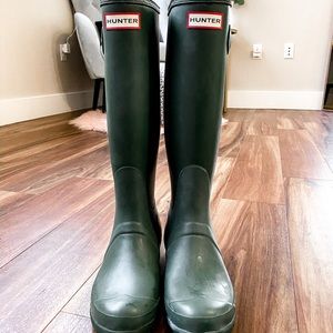 Hunter Women’s Original Tall Rainboots